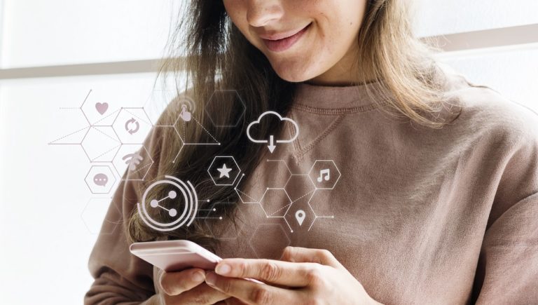 happy woman with phone 1000X566